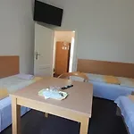 ゲストハウス Na Zamku Bartosovice Kunín
