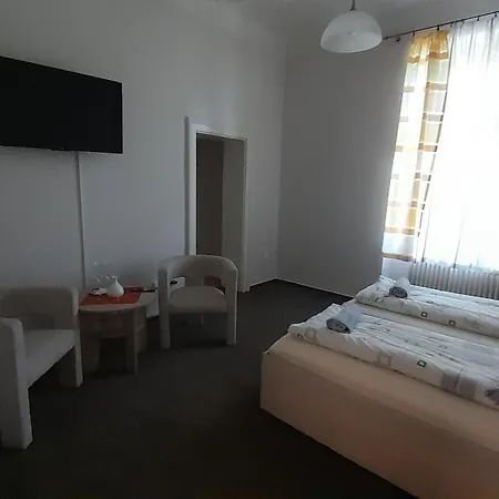 Na Zamku Bartosovice Kunín